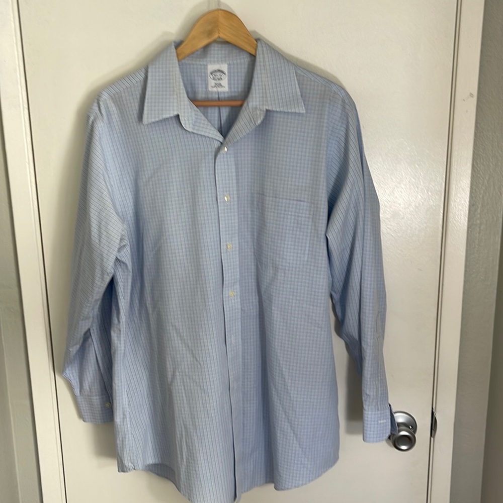 Brooks Brothers Non-Iron Dress Shirt 16 ½ -33